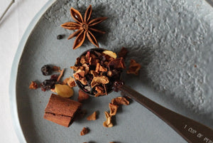 Cozy Apple Cider Fruit Tea Holiday Tin